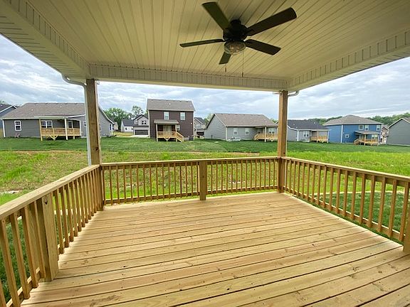 4th image of 205 Chalet Cir