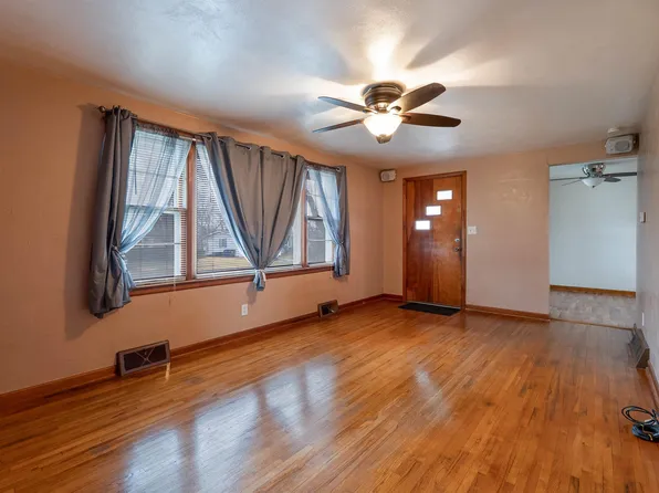 2417 W 2nd St, Sedalia, MO 65301