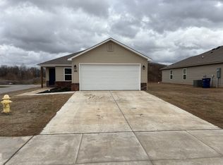 2532 E Fox Meadow St, Siloam Springs, AR 72761