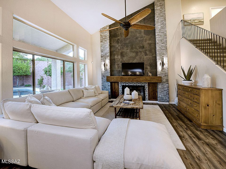 1st image of 1820 W Eagle Crest Pl