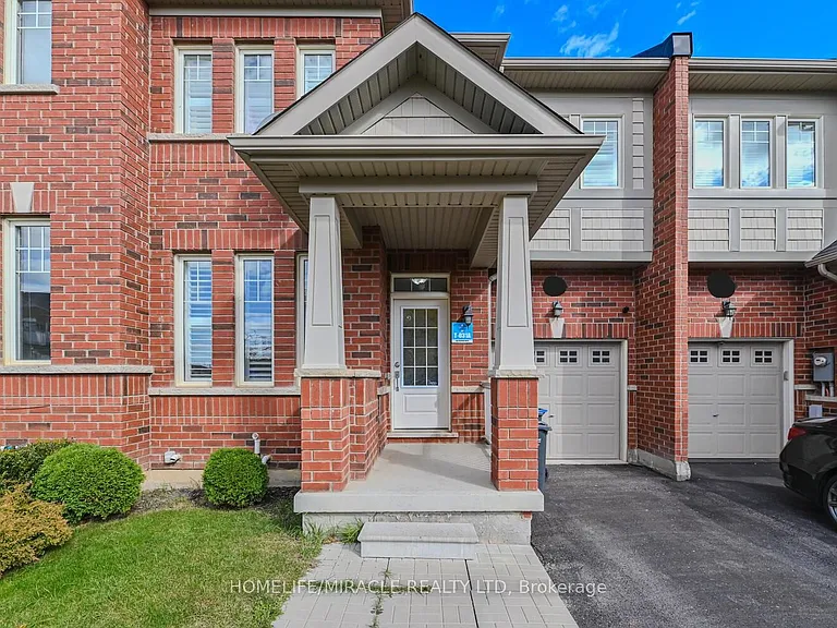 105 Sky Harbour Dr — Photo 1