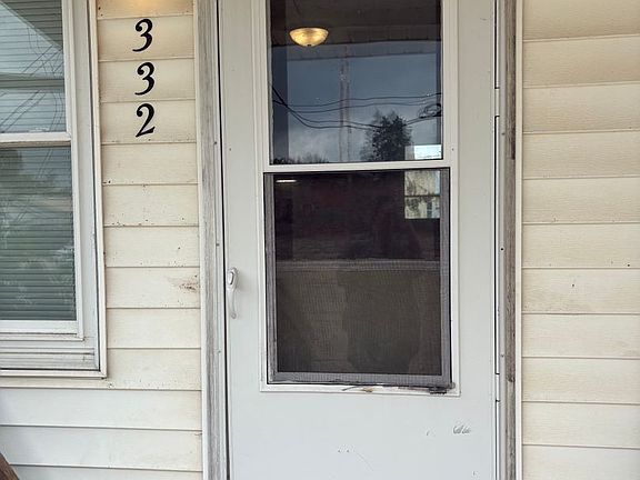 4th image of 332 Cedar St