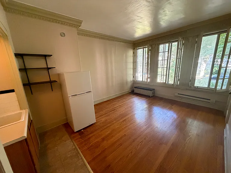 434 Cherry St SE #8 — Photo 2