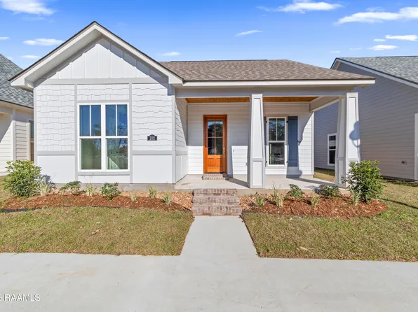 102 Newtown Dr, Lafayette, LA 70508