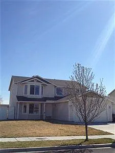 1913 Leanne Ave photo 1