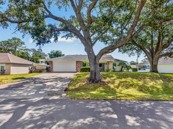 2225 Vista Palm Dr, Edgewater, FL 32141