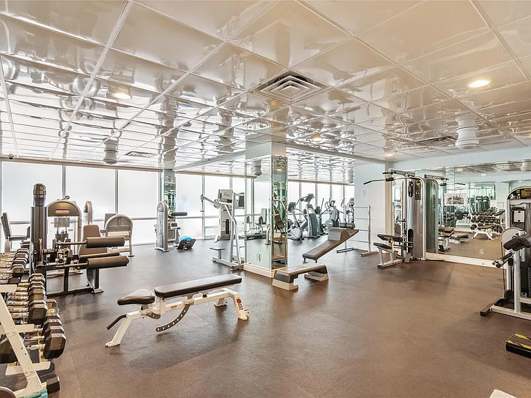 3850 Galt Ocean Dr #405 — Photo 26