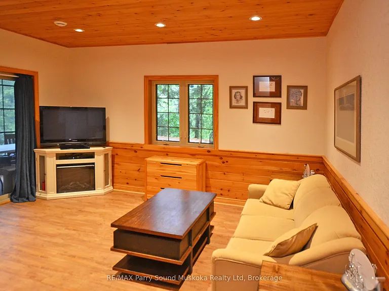 77 Amorak Trl — Photo 8