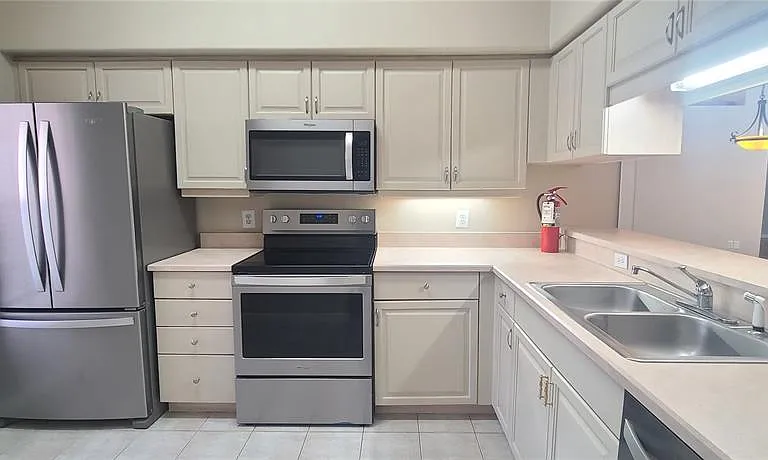 3531 Forest Branch Dr #B — Photo 8