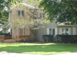 8506 Balder Dr, Cary, IL 60013