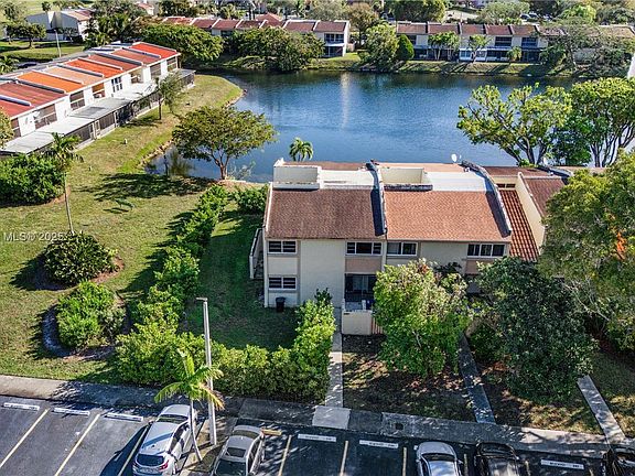 5th image of 14303 Kendale Lakes Cir