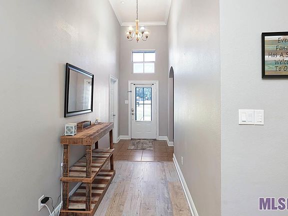 3rd image of 25721 Birchwood Ct