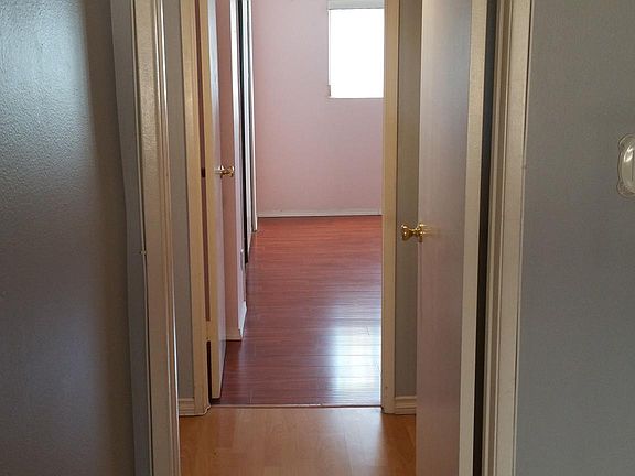 5th image of 3970 Ingraham St Unit 303