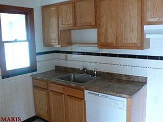3rd image of 1506 Comet Dr