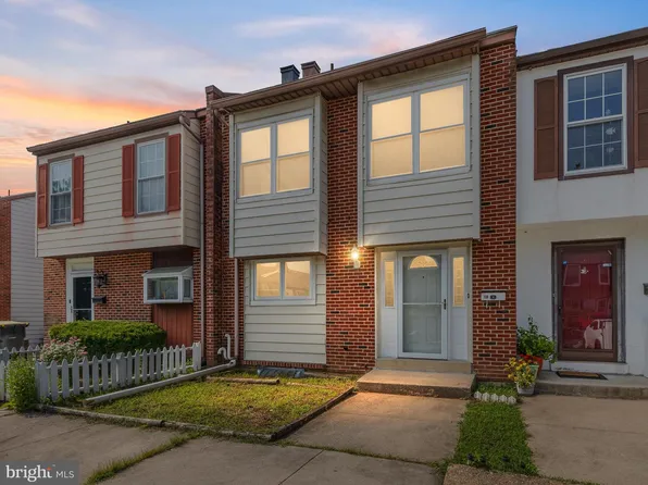 10 Duquesne Ct, New Castle, DE 19720