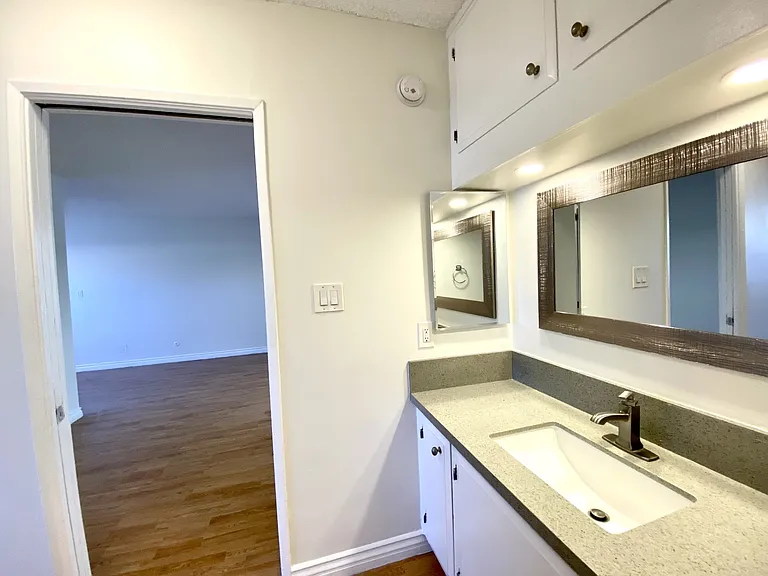 1543 N Bronson Ave #317 — Photo 26