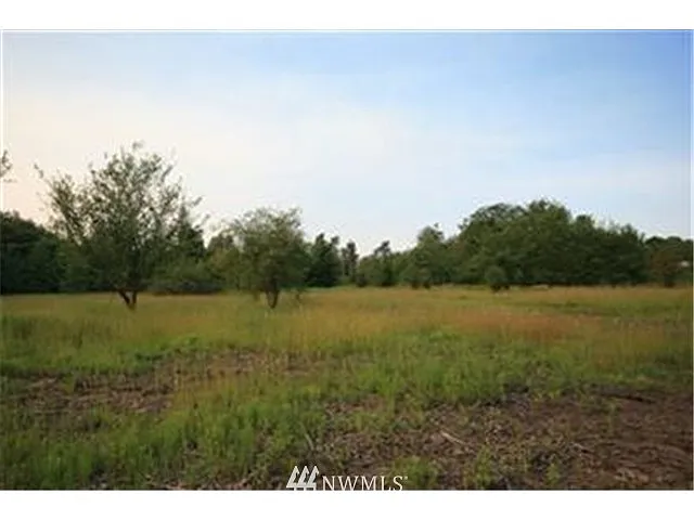 86 XX Roger Road photo 1