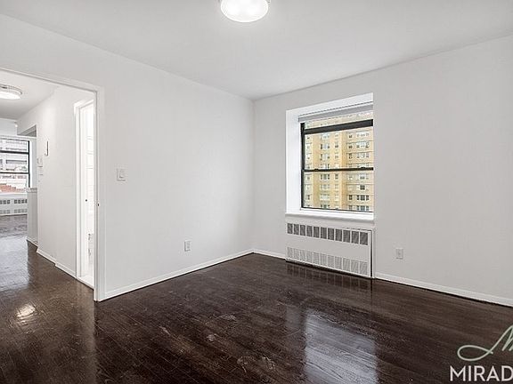 5th image of 304 E 20th St APT 3F