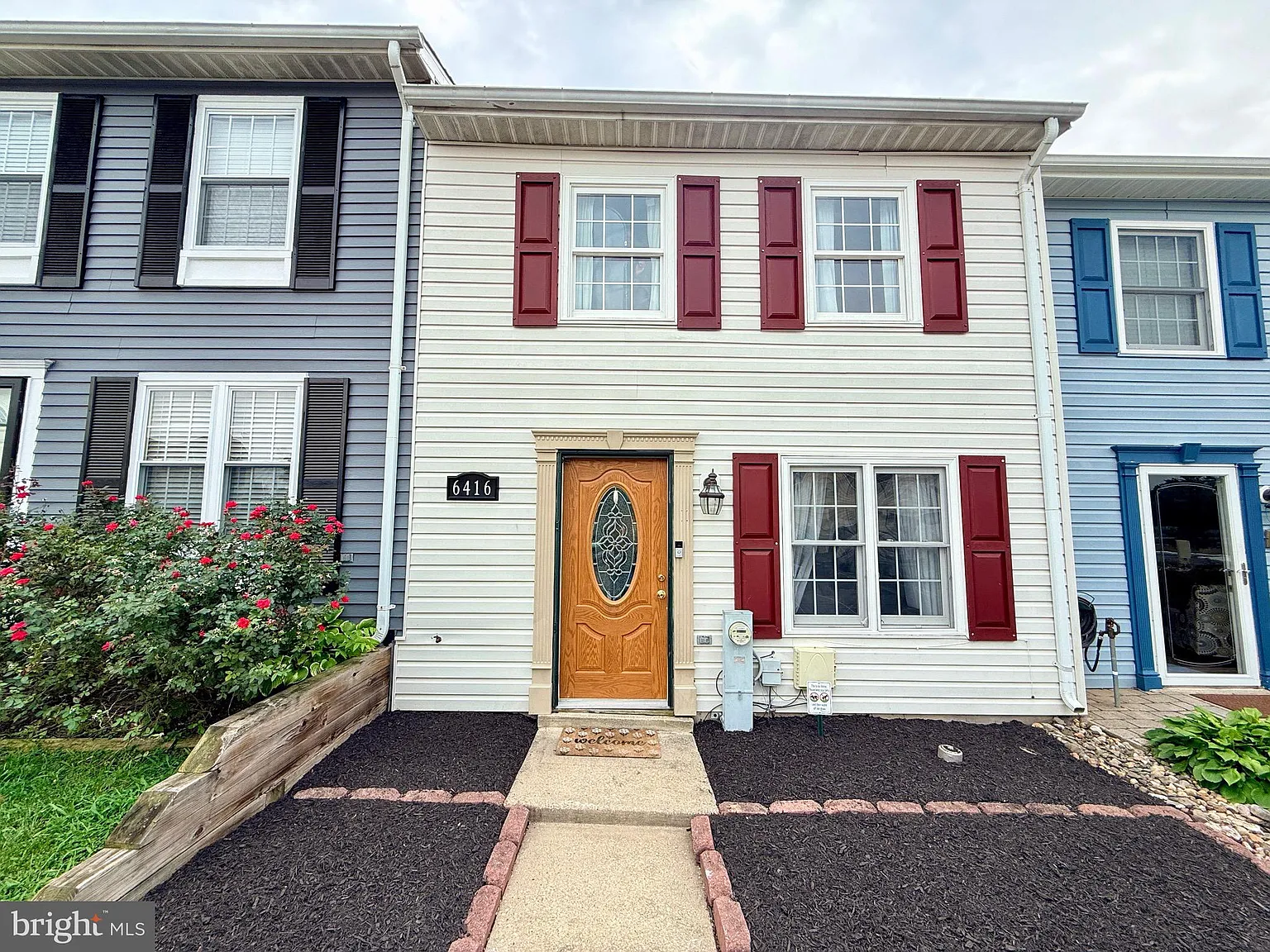3 bed, 1350 sqft, $2,500 — Photo 1
