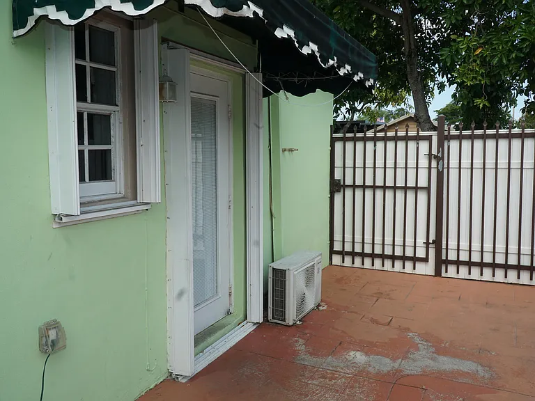 3311 SW 105th Ct — Photo 10