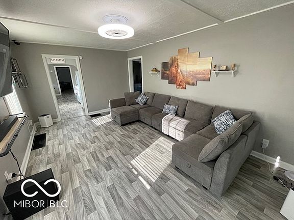 4th image of 3928 Fletcher Ave