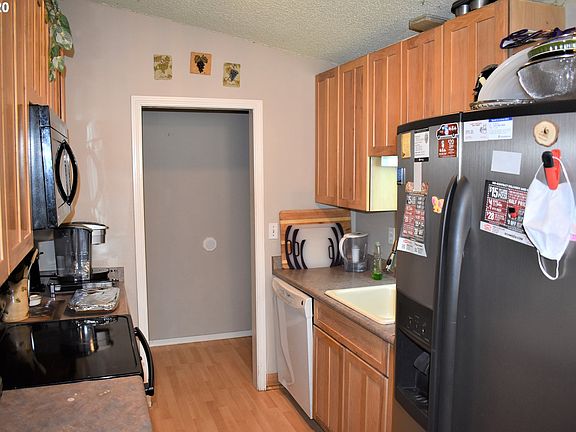 2nd image of 2241 NE Grant St
