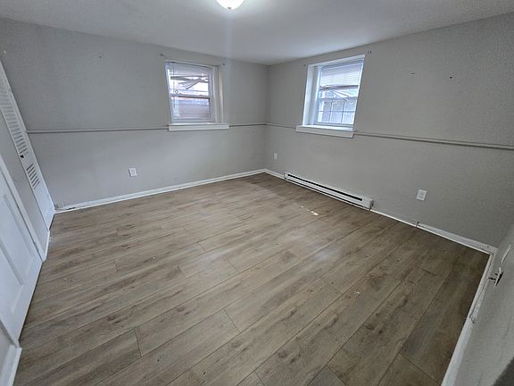 3rd image of 703 Howard Ave #Basement