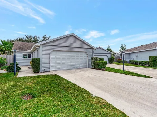 607 Ironwood Cir, Venice, FL 34292