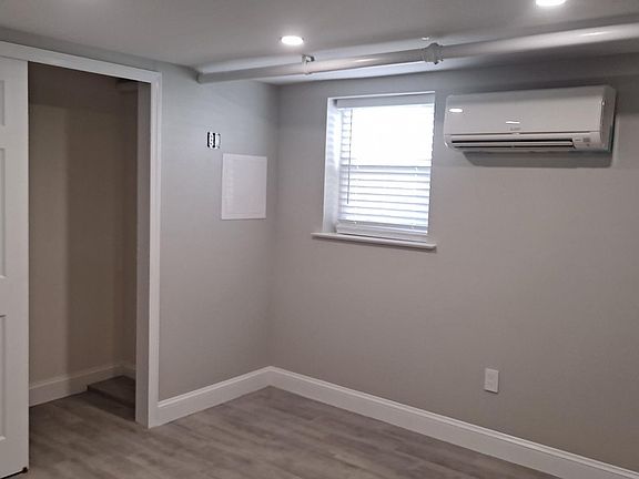 2nd image of 43 Daffodil Ave