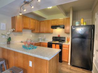 1020 Valencia Dr SE APT E12, Albuquerque, NM 87108