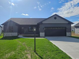 365 E Country Ln, Shipshewana, IN 46565