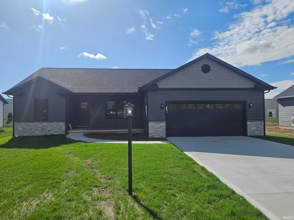 365 E Country Ln, Shipshewana, IN 46565