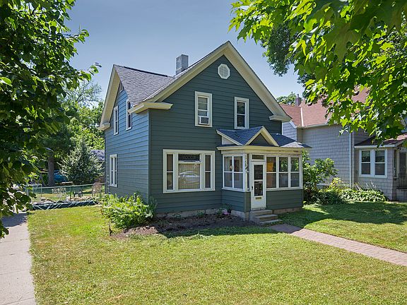2nd image of 1758 Carroll Ave