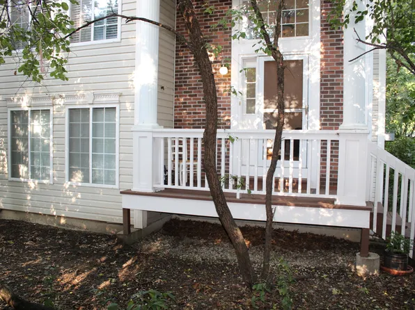 37 N Macgillis Dr, Round Lake, IL 60073