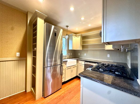 6 Cozzens Ct #6