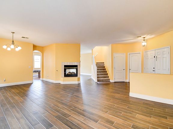 4th image of 10739 Manchester Park Dr