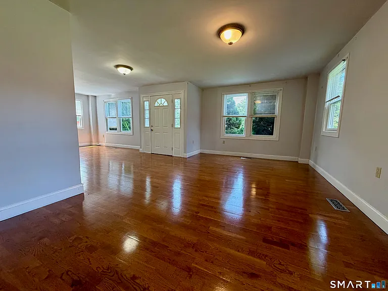 70 Grimes Rd — Photo 6