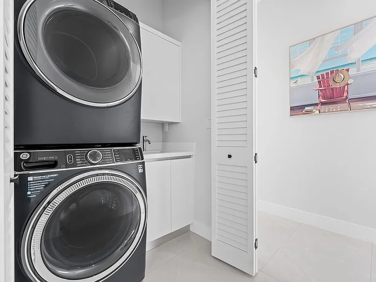 Laundry Room Cabinet