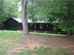 1st image of 798 Magnolia Dr