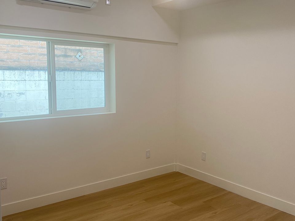 Bright bedroom with excellent AC/heat and recessed lighting