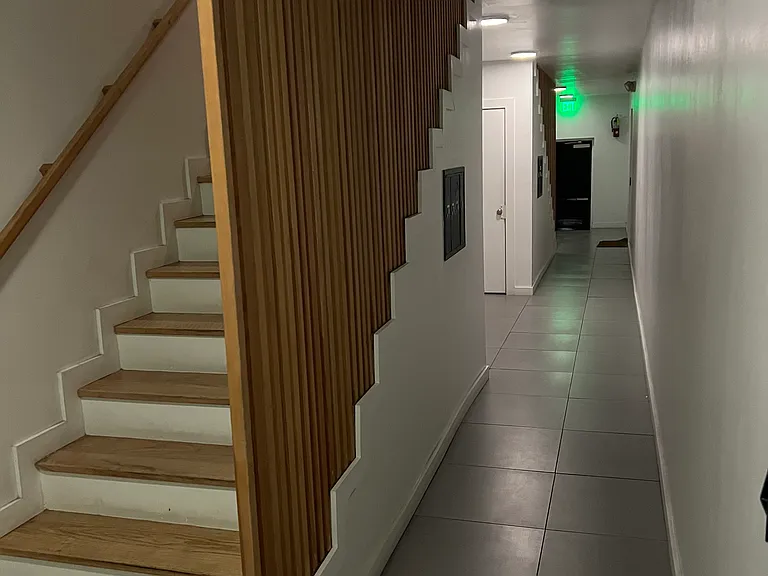 337 NW 12th Ave #6 — Photo 3