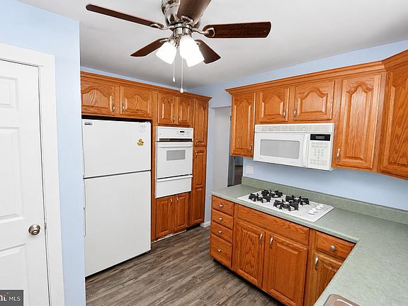 5th image of 719 James Ave