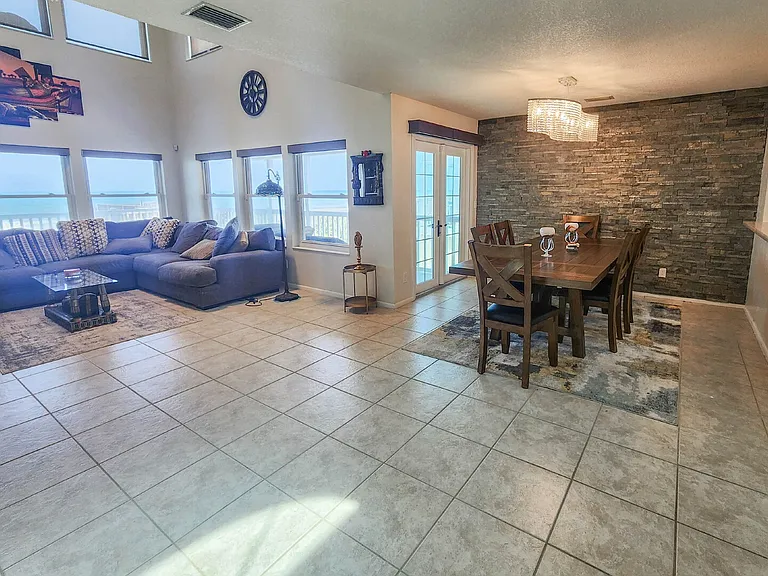 44 Sea Vista Dr — Photo 5