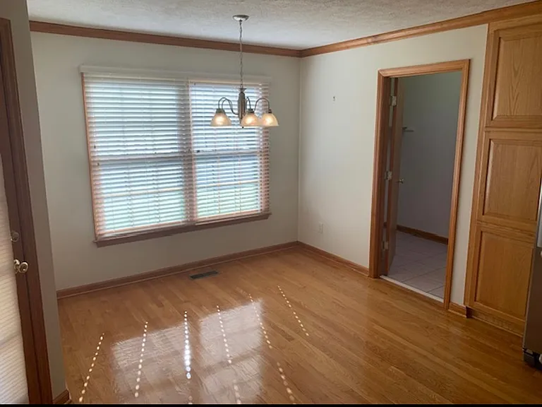 1047 Trogdon Dr — Photo 9