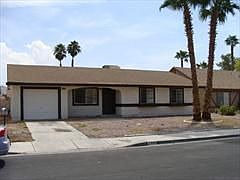 4th image of 1344 Elaine Dr