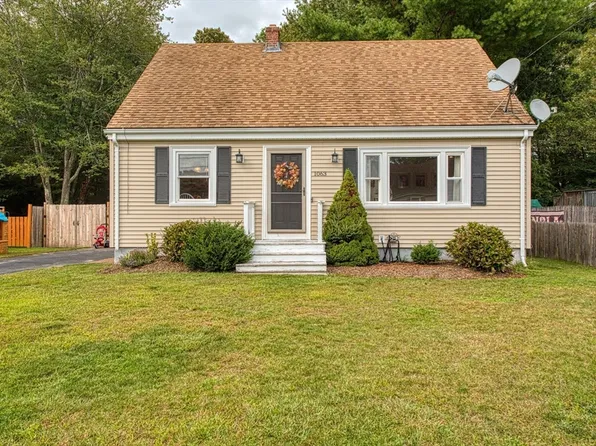 1063 Westgate St, New Bedford, MA 02745
