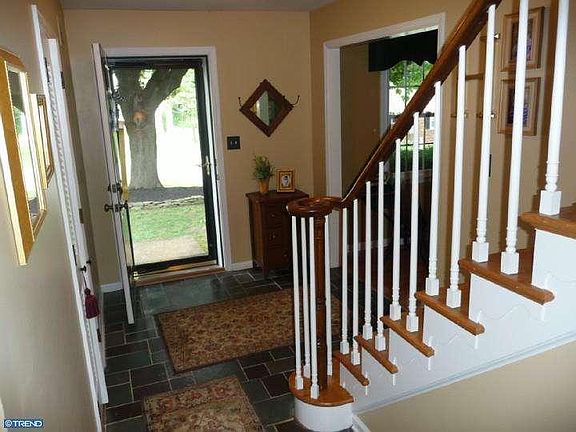 3rd image of 2800 Bexley Ct