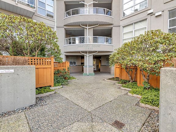 4th image of 10533 University Dr #206