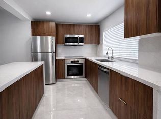 916 NE 2nd St UNIT D, Hallandale, FL 33009