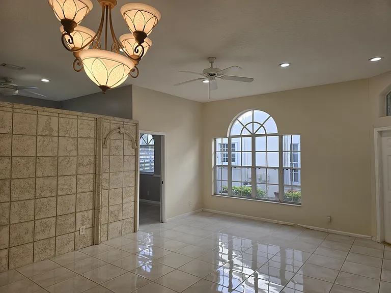 6179 Bear Creek Ct — Photo 7